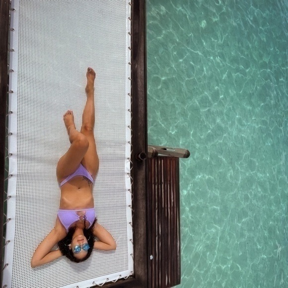 Lilac Cut out Bikini Size Medium - Picture 1 of 7